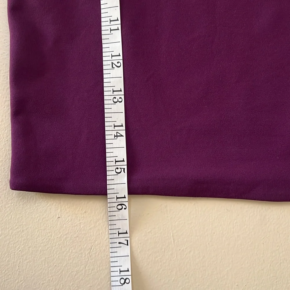 Aritzia Babaton women’s square neck Dewberry Purple Crop Top XL